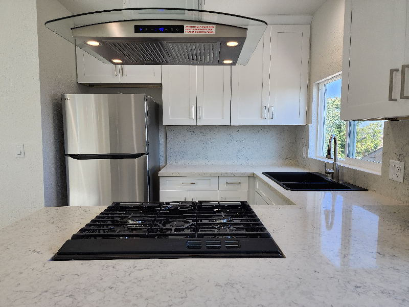 2625 J St - Photo 3 of 11