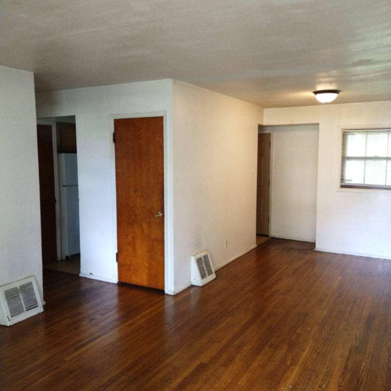 154 Cameron Rd - Photo 2 of 16