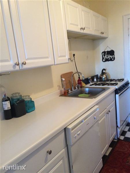 North Shore Apts - Photo 3 of 10