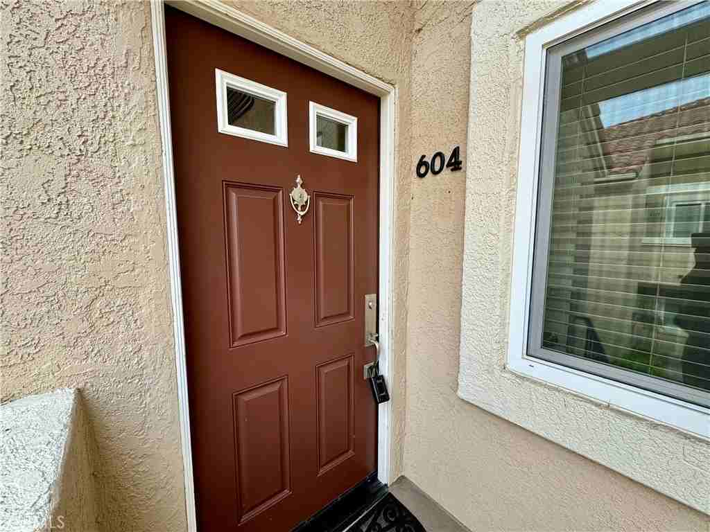 600 Sea Cliff Way Unit 604 - Photo 3 of 25