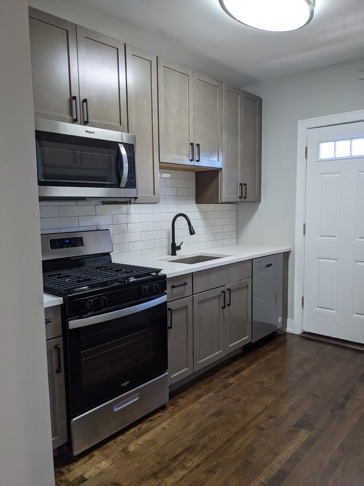 2537 Hartrey Ave #1 - Photo 2 of 15