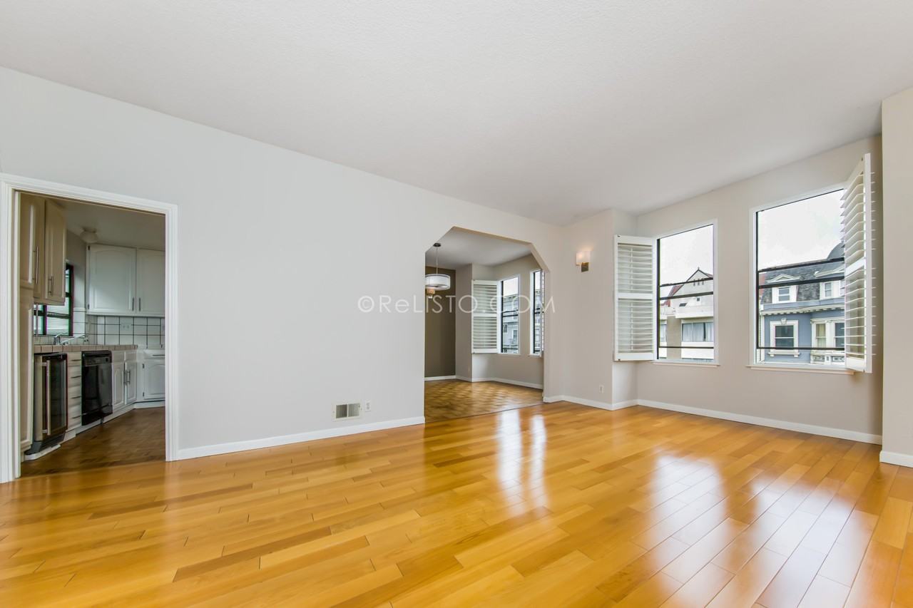 2769 Pine St - Photo 2 of 20