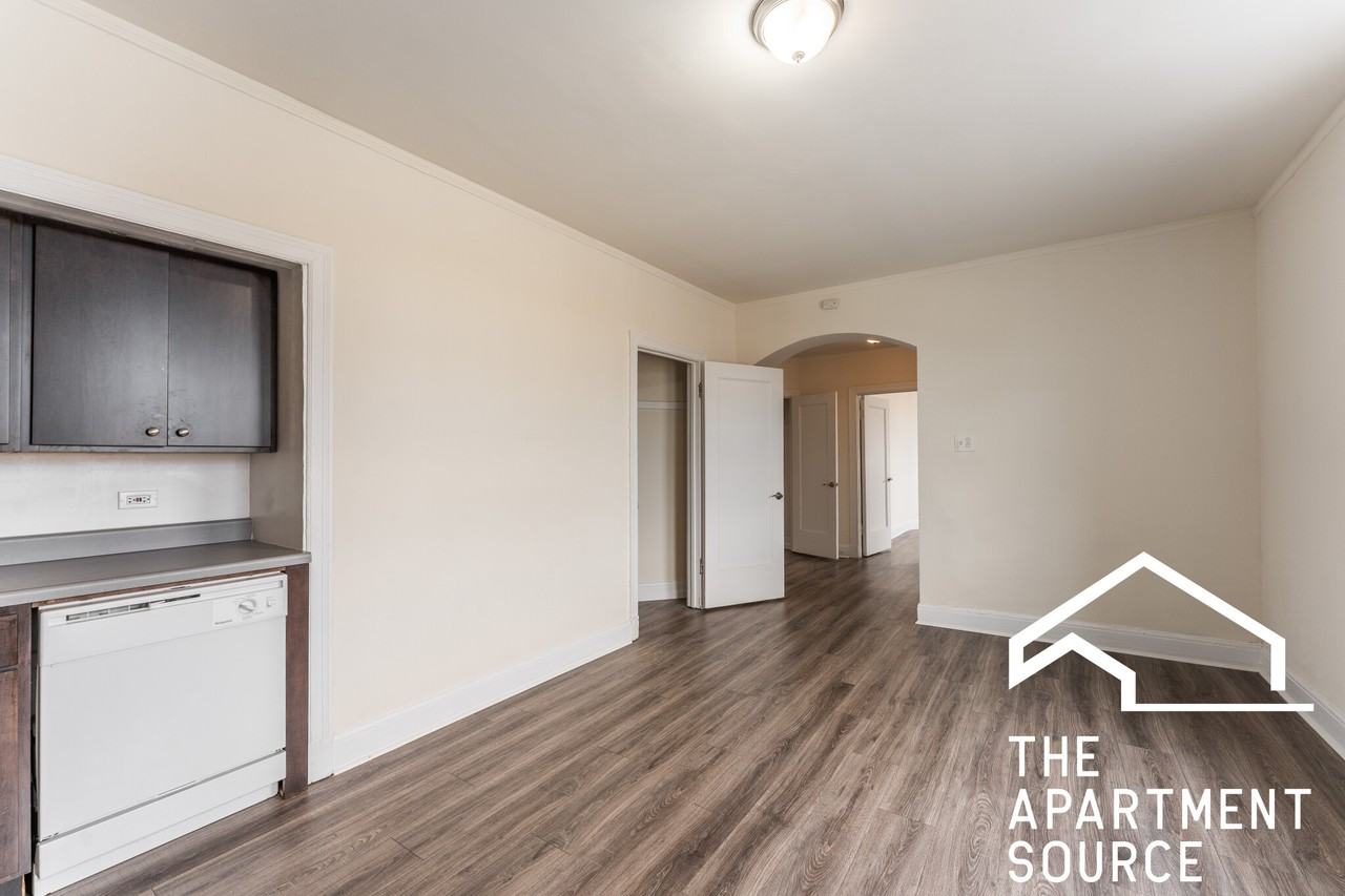 2779 N Milwaukee Ave #102 - Photo 2 of 12