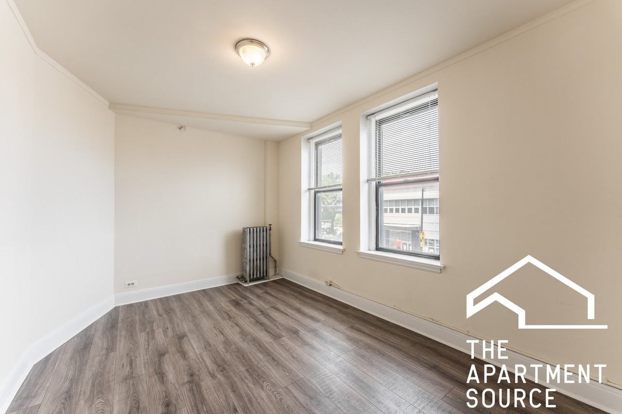 2779 N Milwaukee Ave #102 - Photo 5 of 12