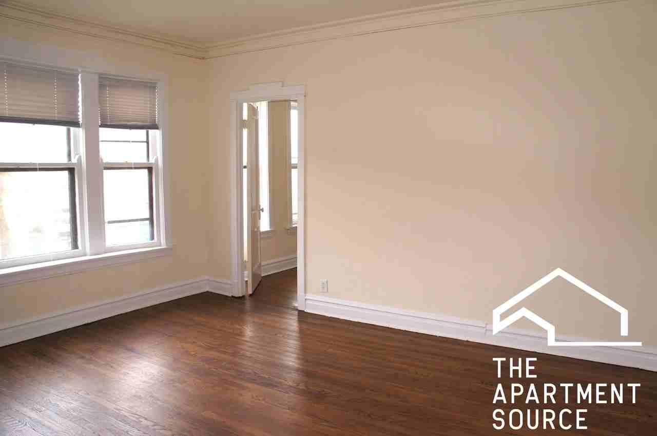 2648 N Milwaukee Ave #3