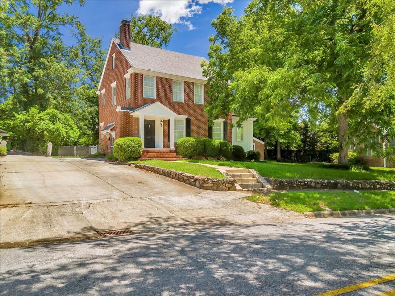 3551 Overlook Ave - Photo 2 of 41