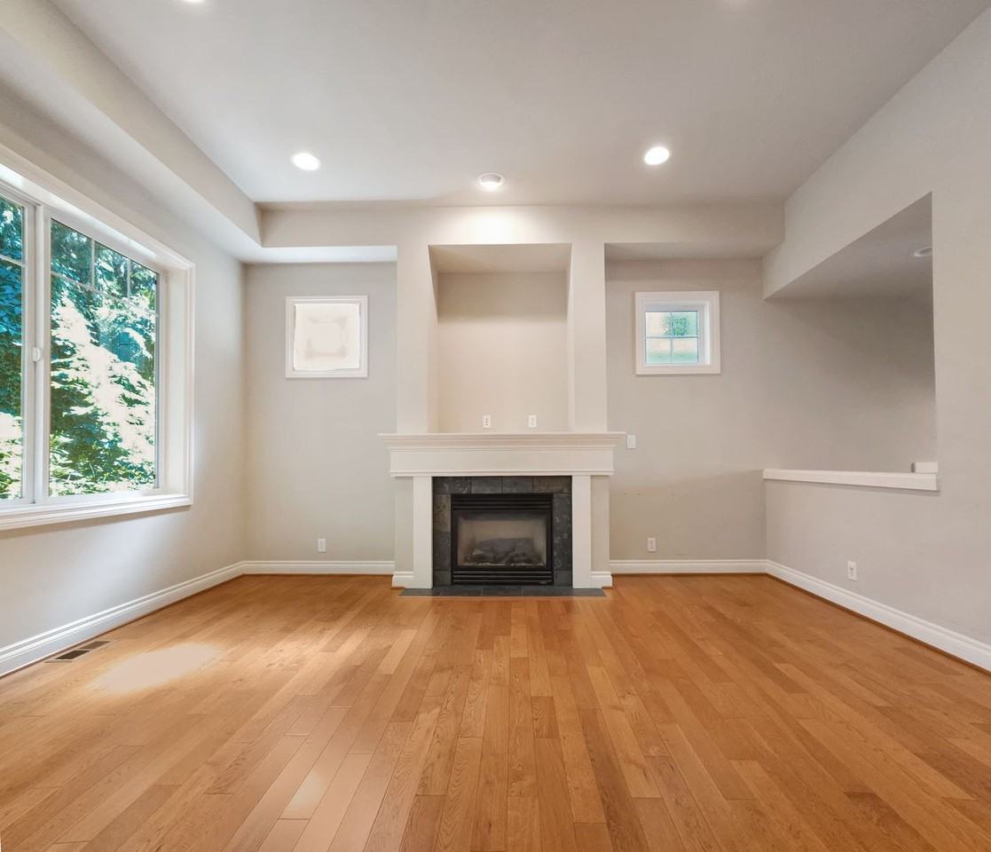 6838 156th Pl Ne - Photo 3 of 15