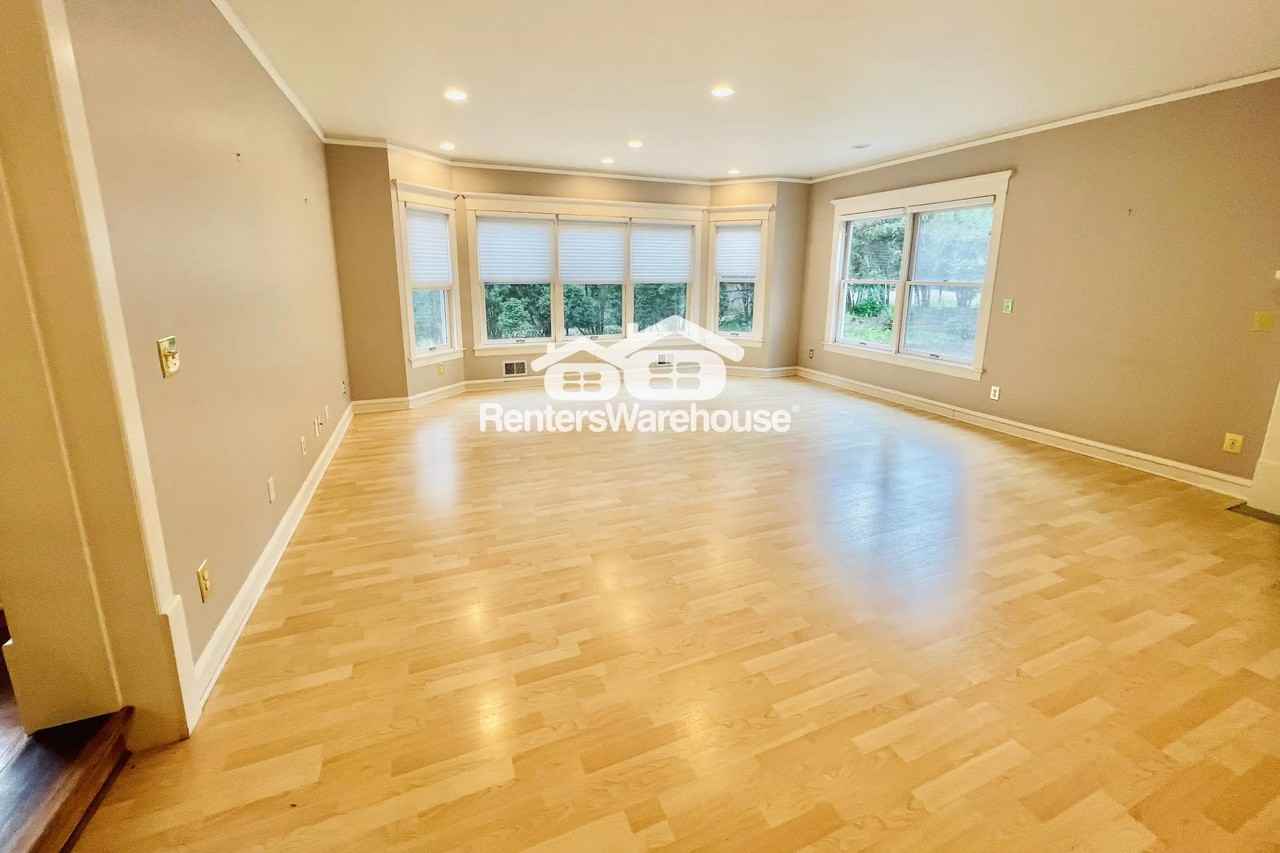 3934 Upton Ave S - Photo 2 of 36