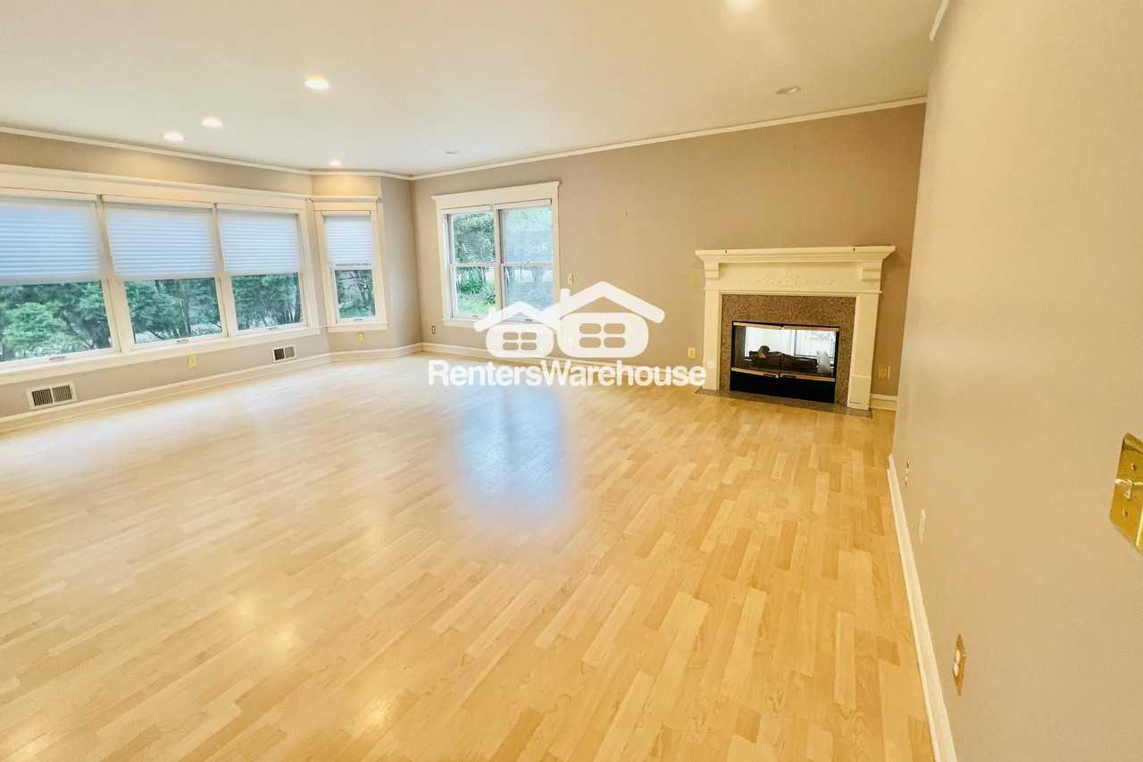 3934 Upton Ave S - Photo 3 of 36