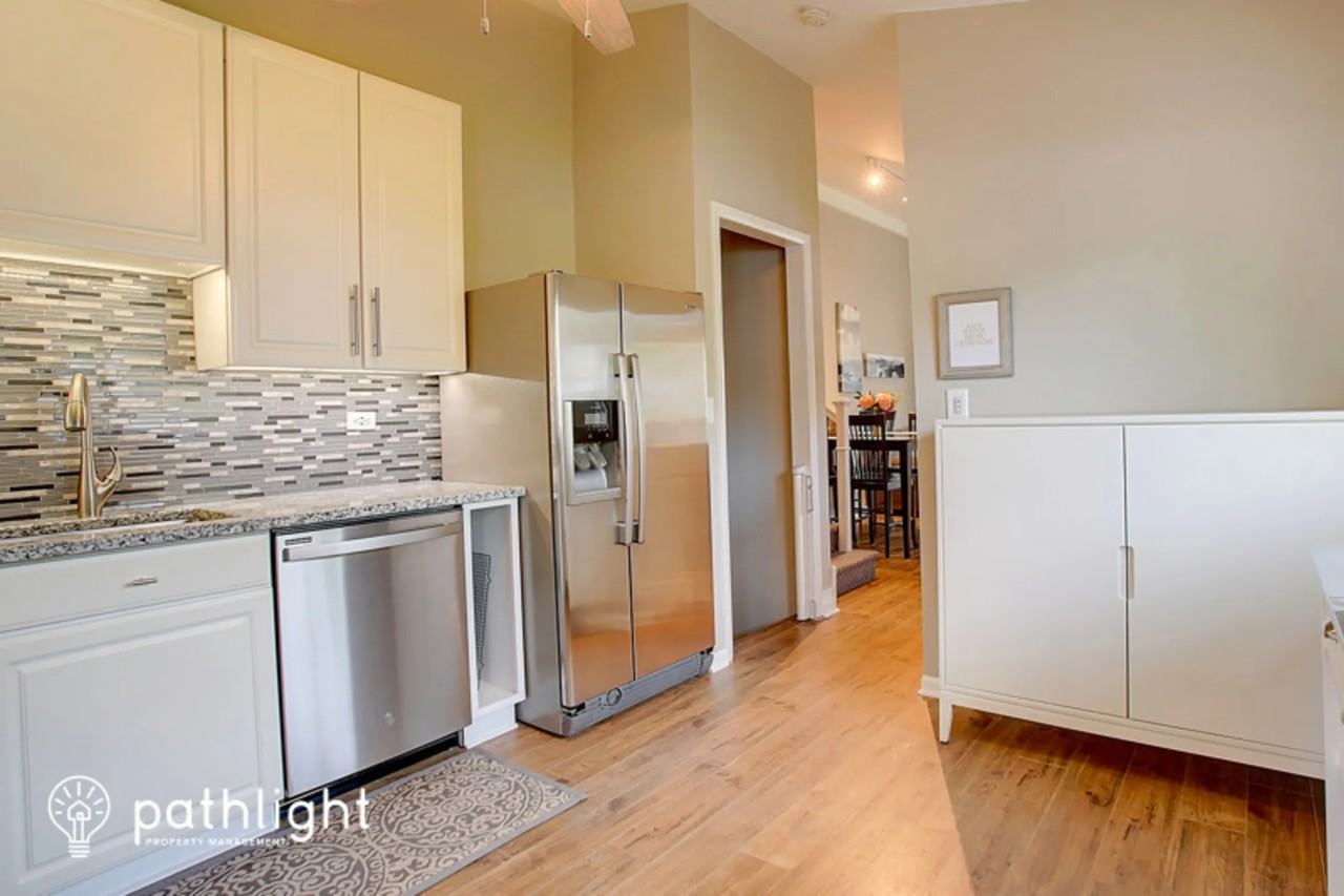 2733 Crabtree Ave - Photo 3 of 22