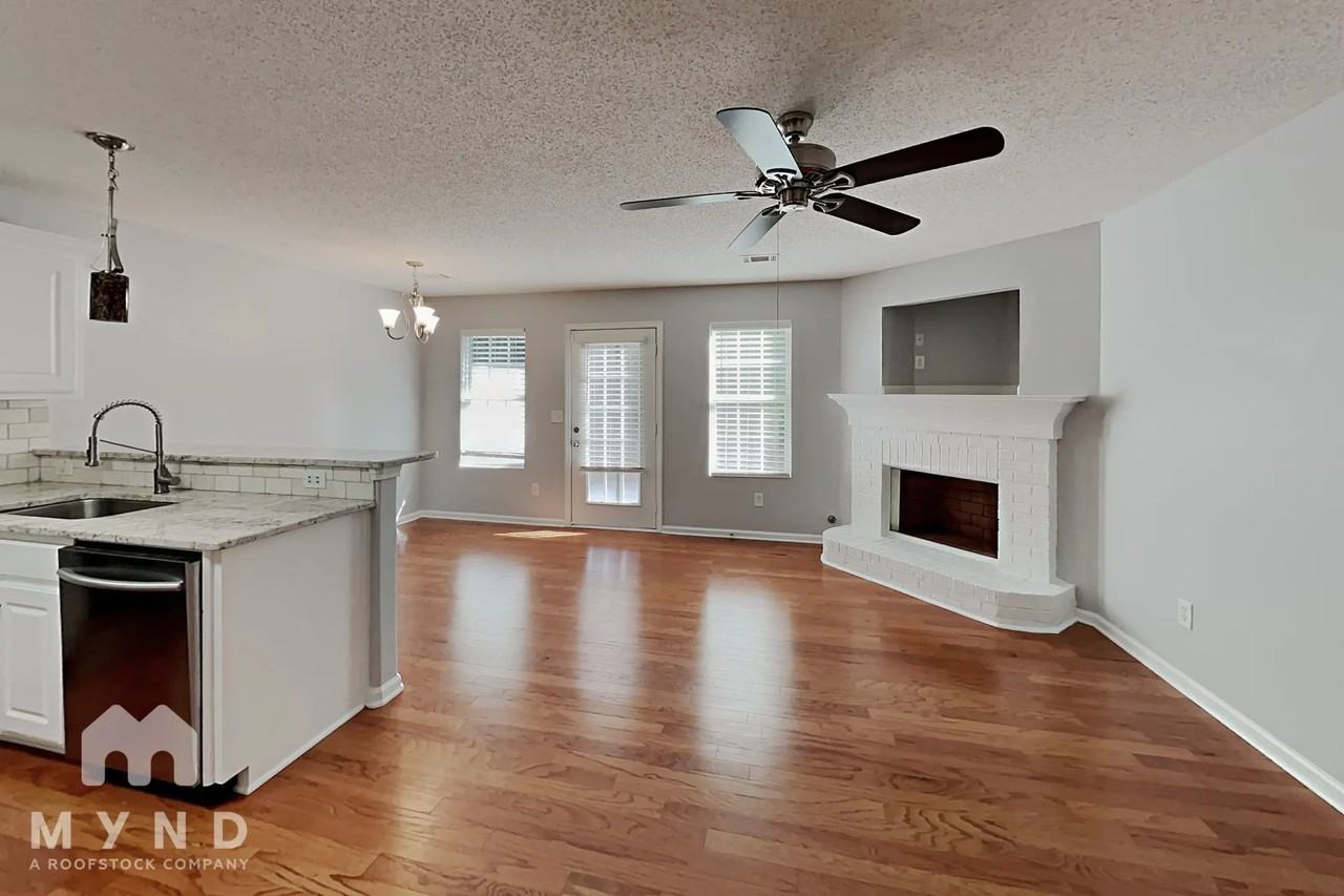 1494 Box Cir - Photo 3 of 18