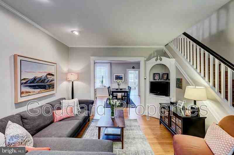 3402 University Pl - Photo 3 of 50