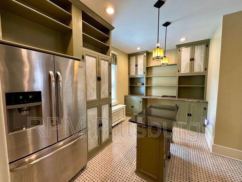 1101 Linden Pl #1stFL - Photo 2 of 20