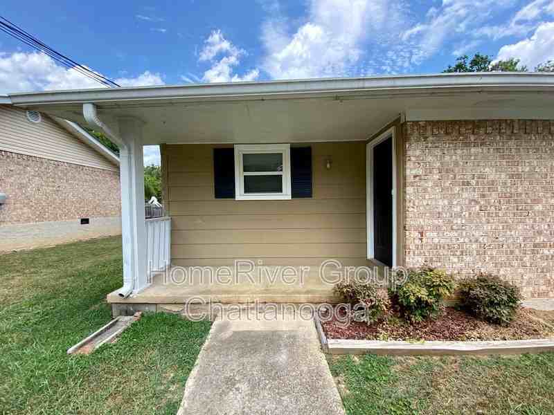 8648 Daisy Dallas Rd - Photo 2 of 20