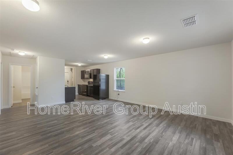 613 E 39th St - Photo 2 of 21