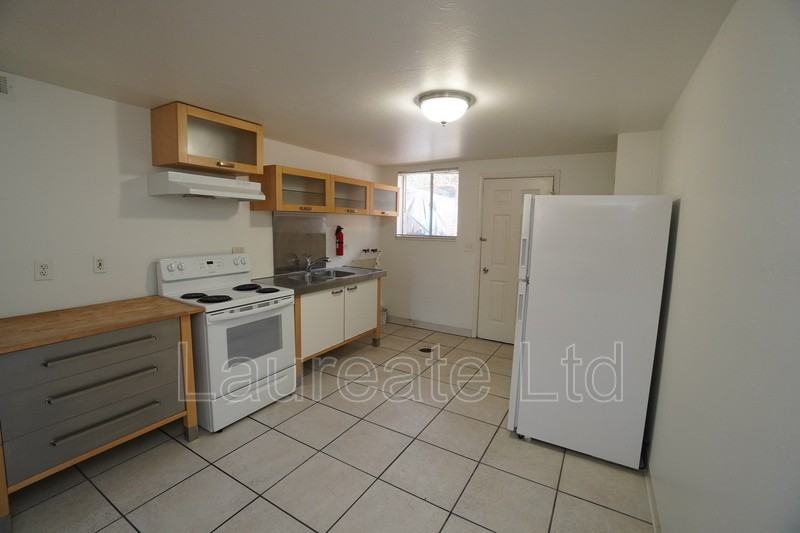 5550 W 3rd Pl #4 - Photo 4 of 12