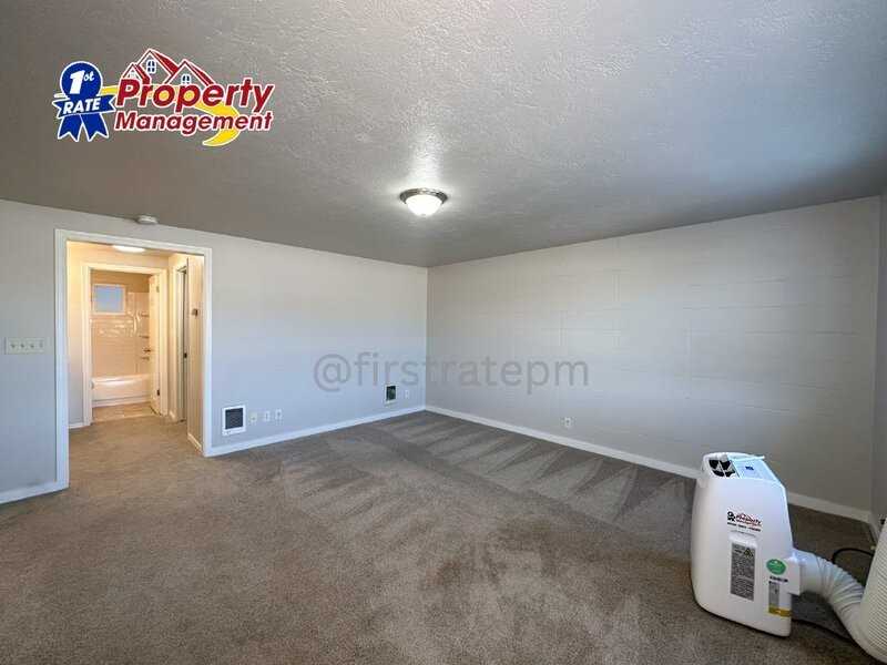 1209 W Beacon St - Photo 3 of 20