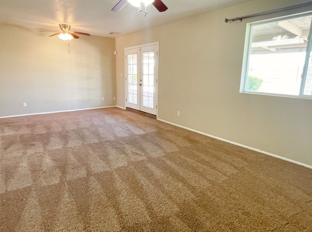 3809 W Danbury Dr - Photo 3 of 20