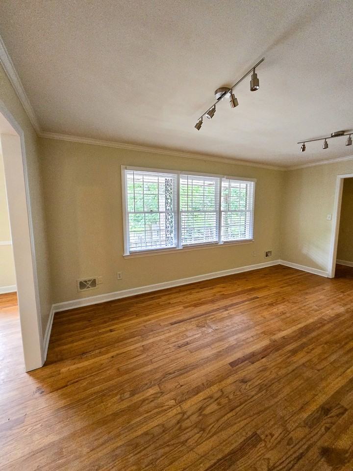 4914 Oak Park Rd - Photo 7 of 43
