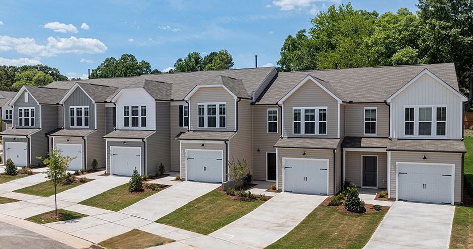 Braxton - Photo 6 of 25