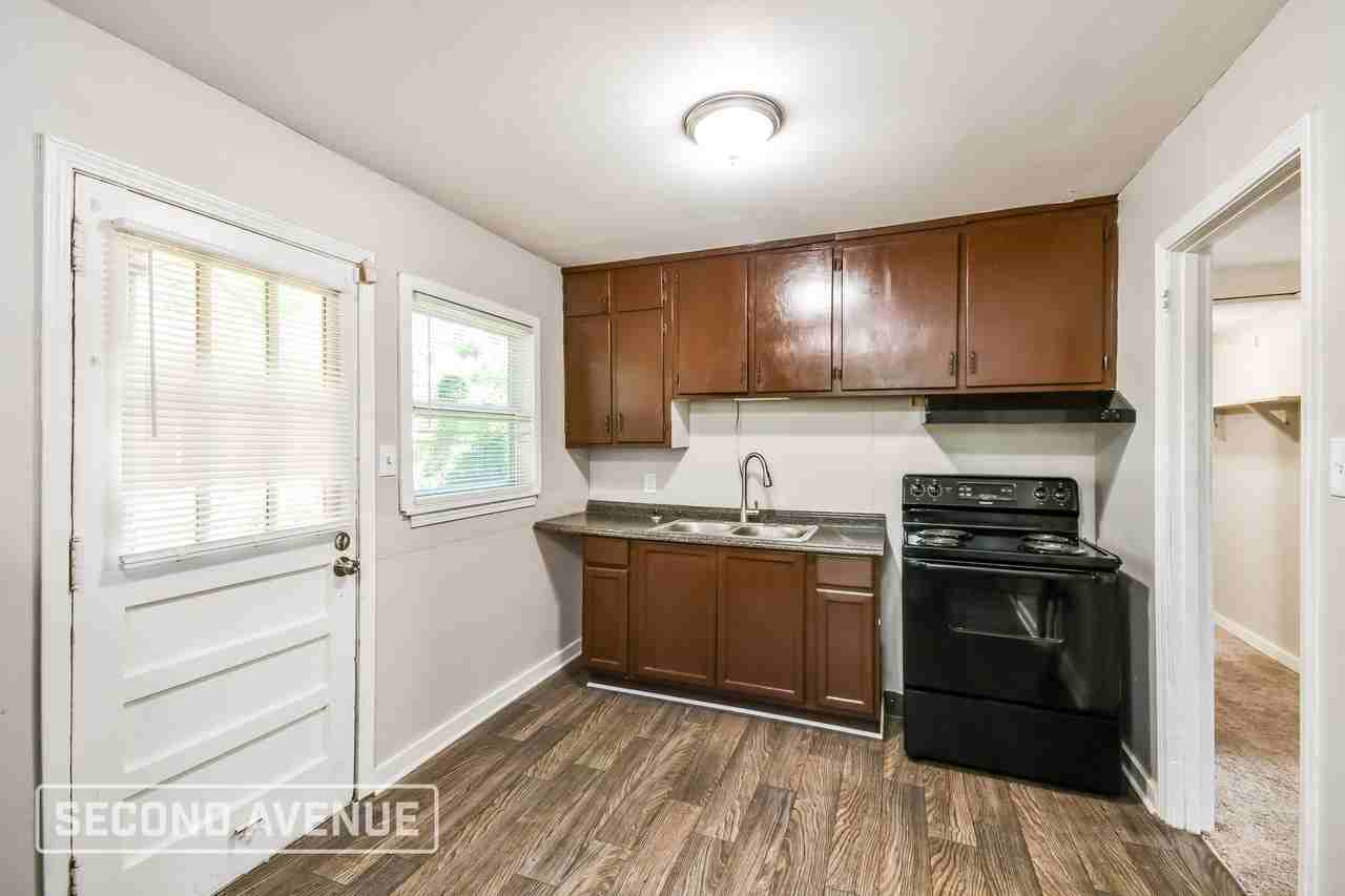 3012 Avenue J - Photo 2 of 24