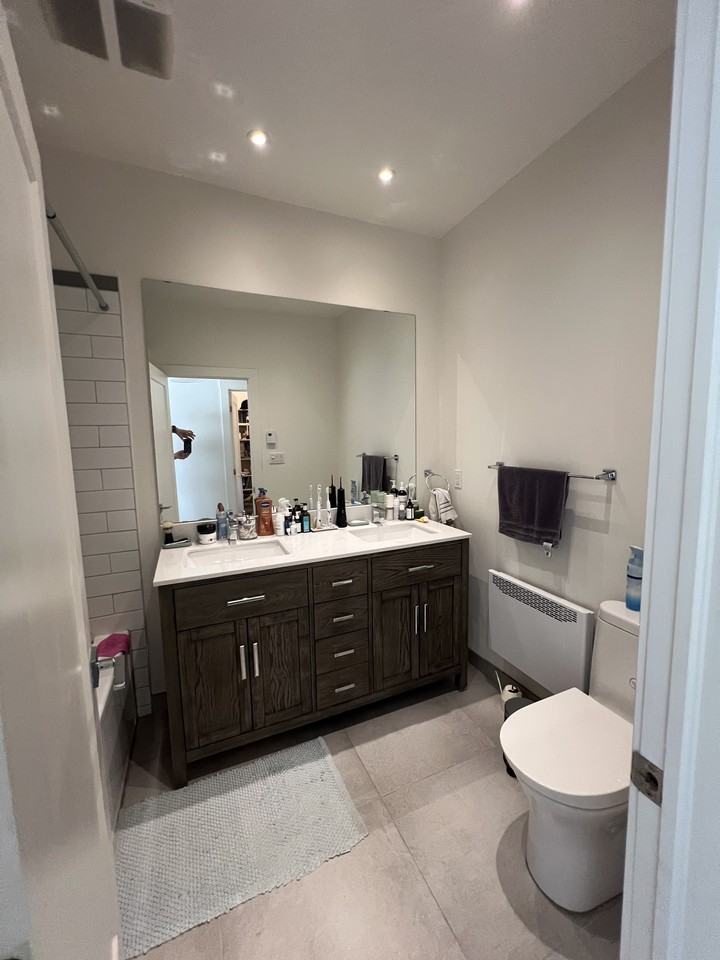 1330 Rue de l'Église - Photo 3 of 9