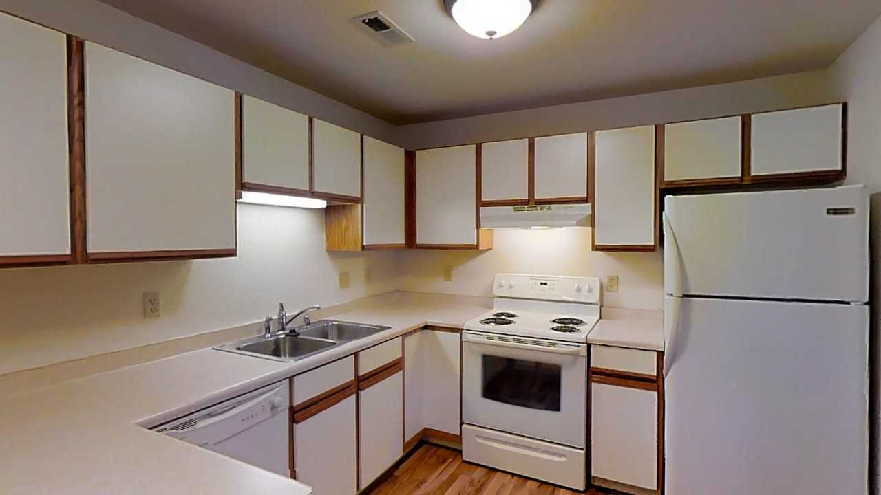 2979 S Gate Dr - Photo 2 of 14