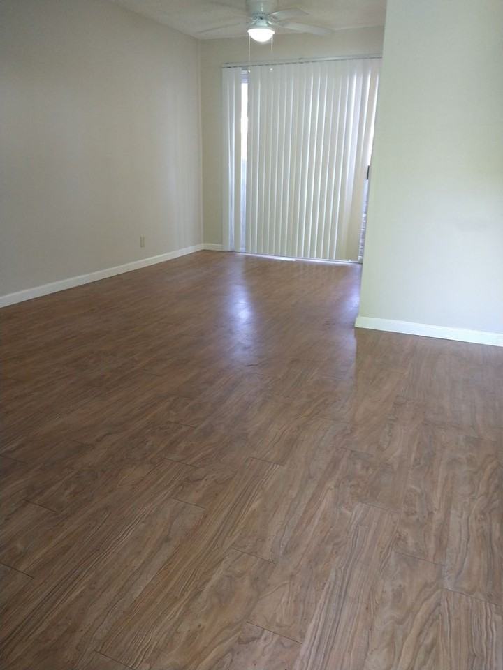 Garden West One Apartments - Photo 3 of 25