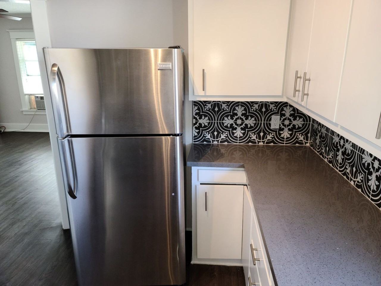 Glendale Lofts - Photo 2 of 9