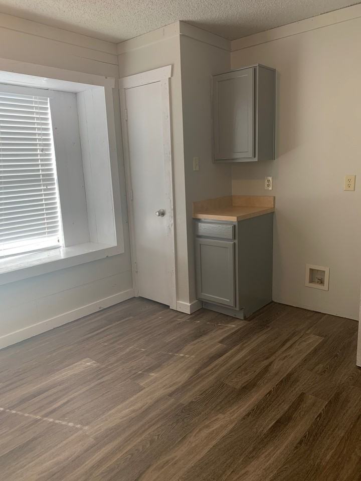 6283 Woodstream Trail - Photo 4 of 13