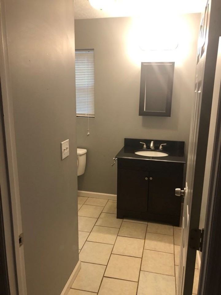 807 Mountain St Nw - Photo 5 of 12