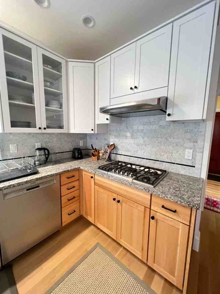 27 Belknap St - Photo 7 of 29