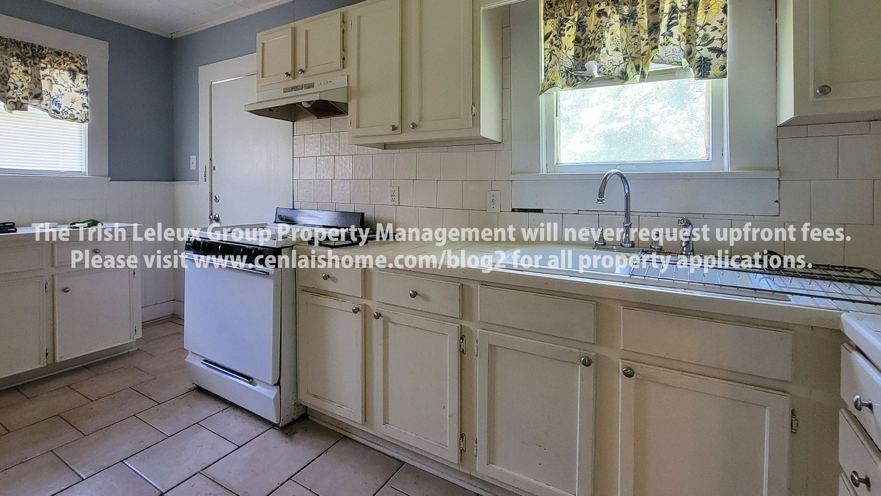 1105 Berry St - Photo 5 of 12