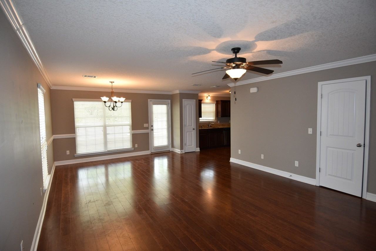 602 Amhearst Row - Photo 3 of 20