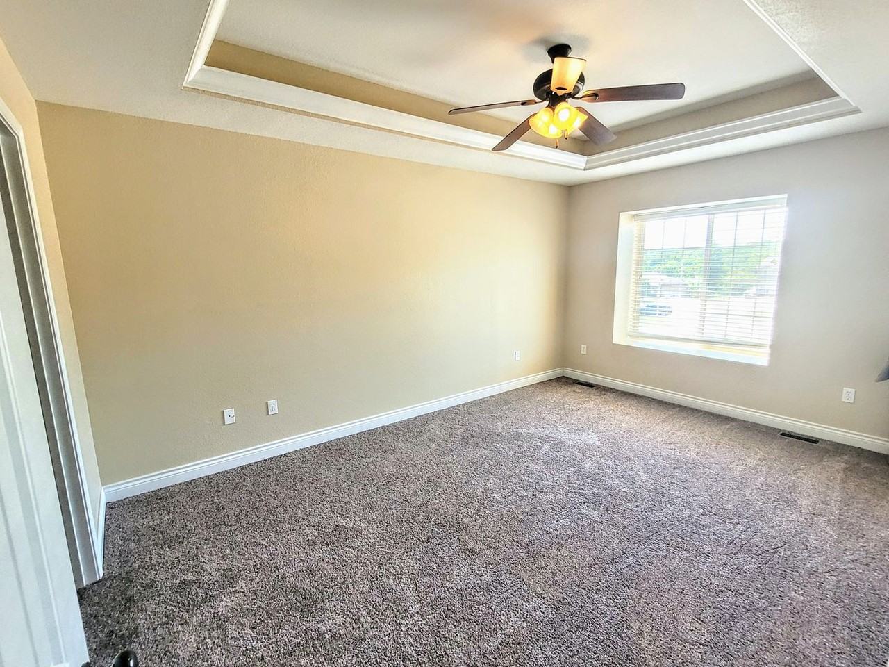 104 Ash Ct - Photo 2 of 17
