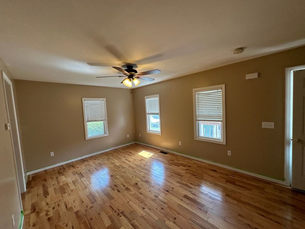 6-8 Wright Avenue - Photo 2 of 13