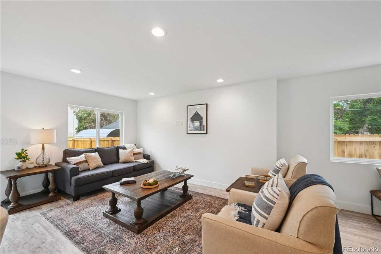 5242 Columbine Ln - Photo 6 of 23