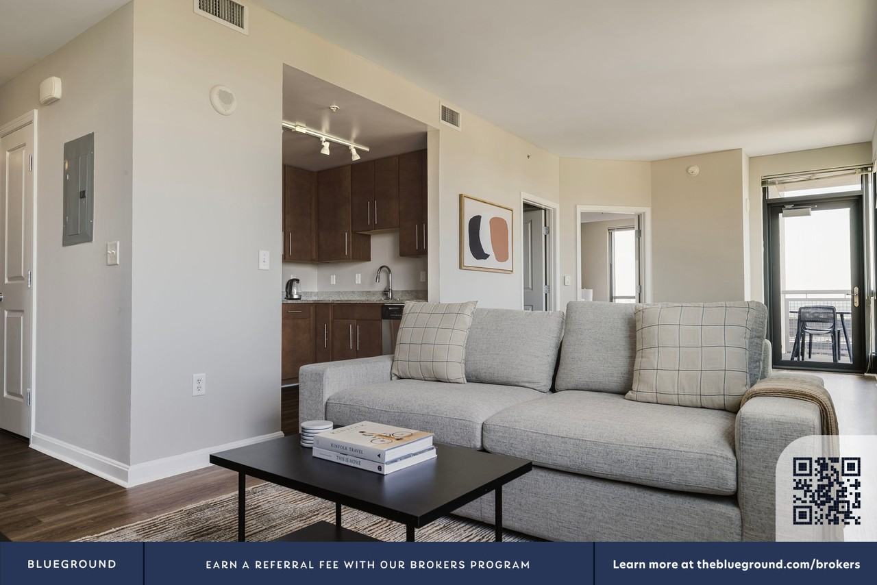 11418 Rockville Pike - Photo 5 of 66