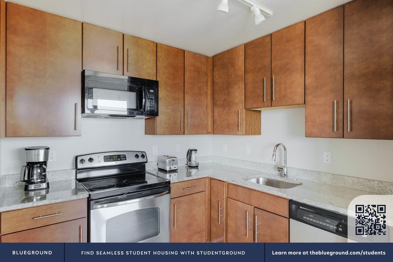 11418 Rockville Pike - Photo 7 of 66