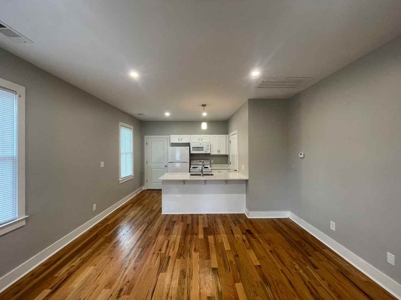 932 Oglethorpe St #1 - Photo 2 of 11