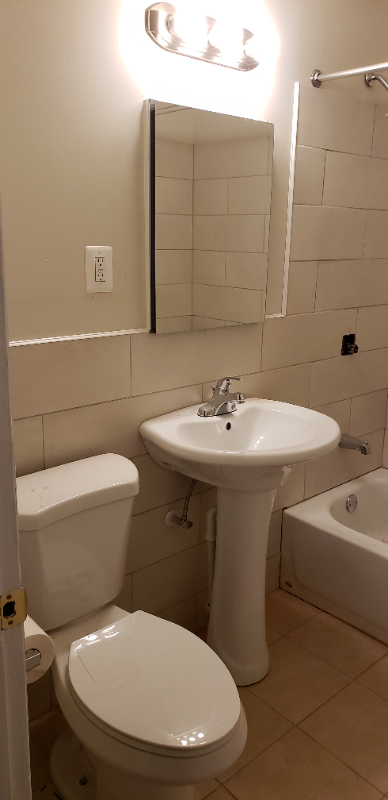 2327 Benson St #1st - Photo 2 of 8