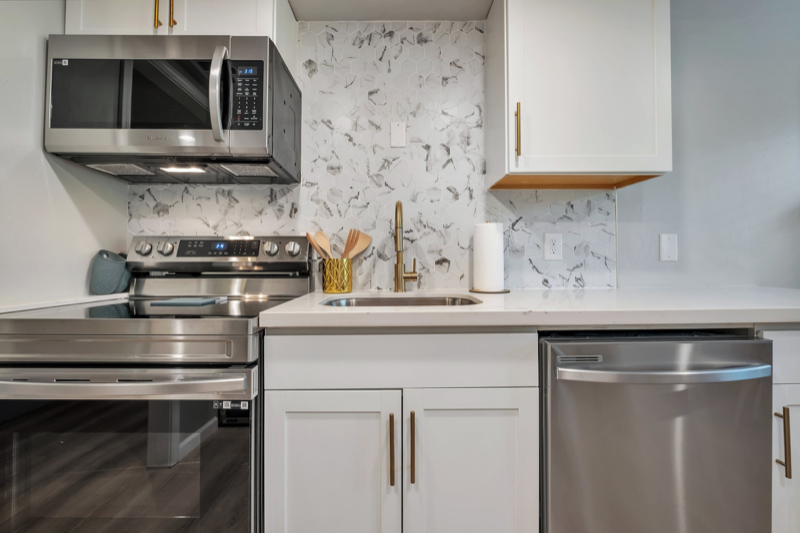 114 Oak St #1 - Photo 2 of 20