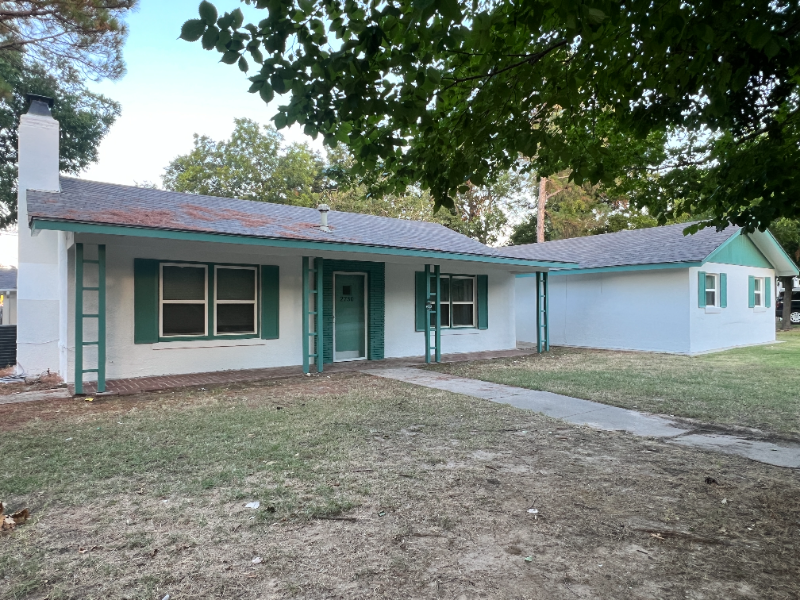 2730 Bolivar St - Photo 3 of 22