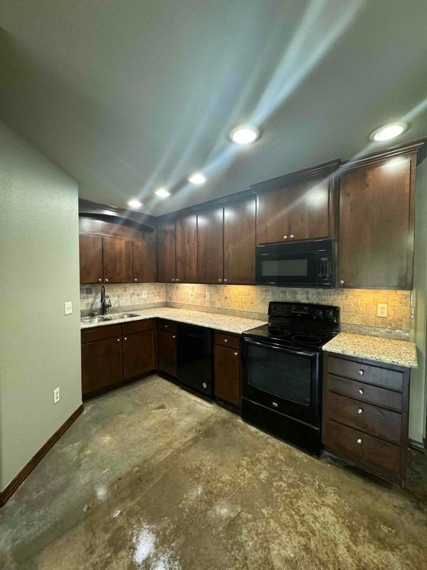 21 E County Rd - Photo 2 of 6