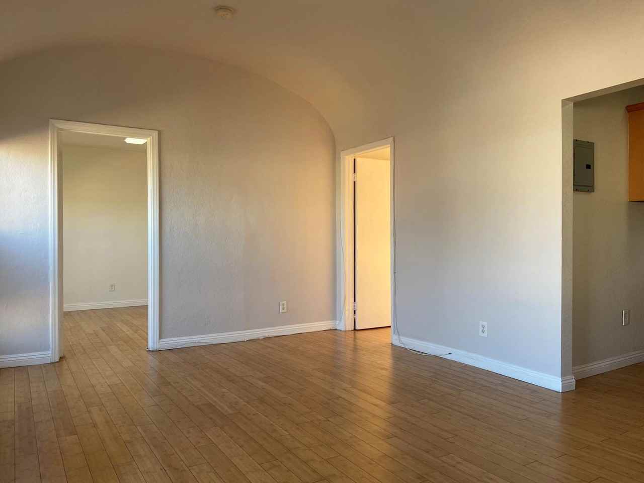 1637 S Bronson Ave #NA - Photo 5 of 12