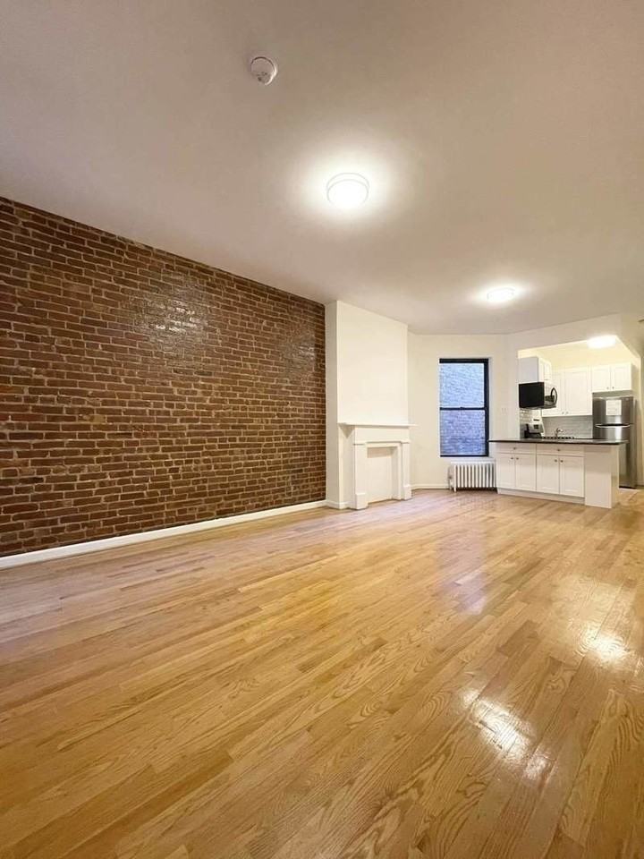 507 East 87th Street #111 - Photo 3 of 15