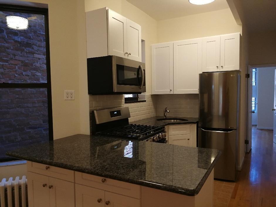 507 East 87th Street #111 - Photo 4 of 15