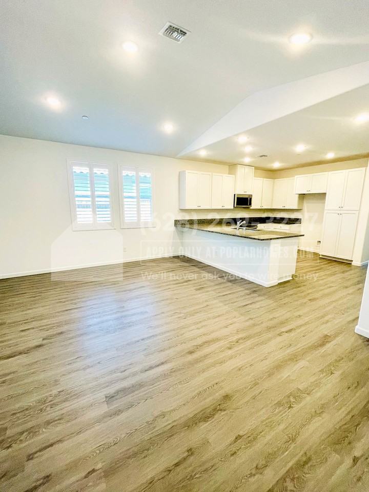 12279 Alamosa Dr - Photo 2 of 29