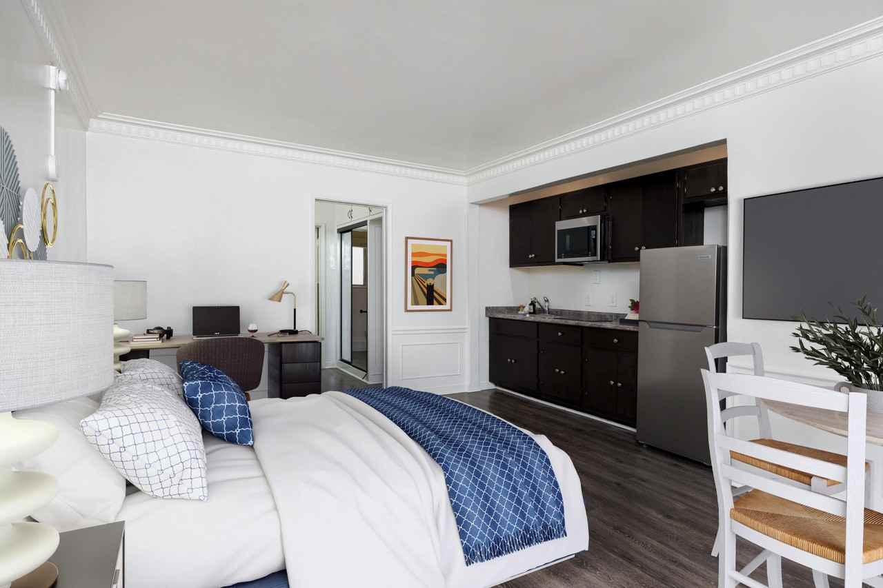 South Norton Apartments - Photo 5 of 24