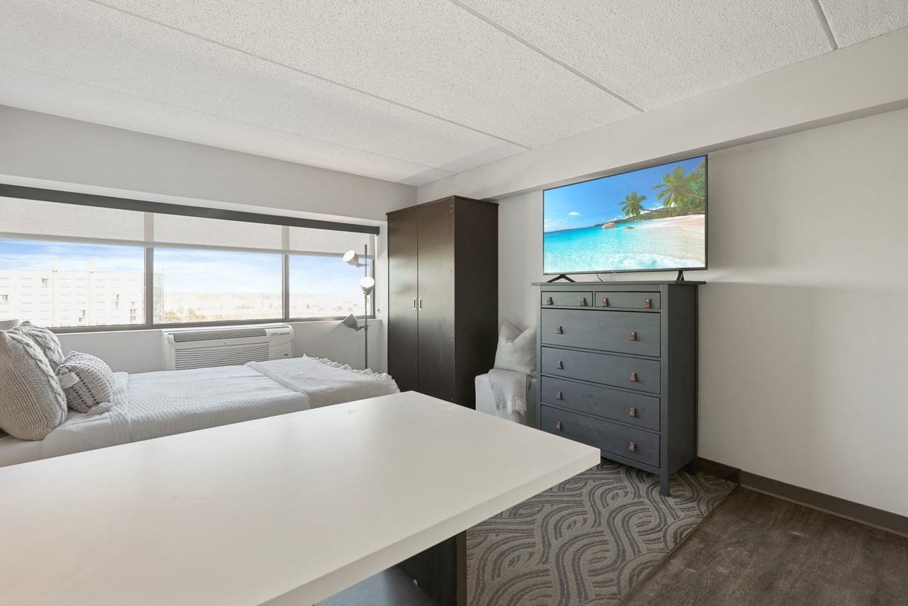 AIRE MSP Apartments - Photo 5 of 50